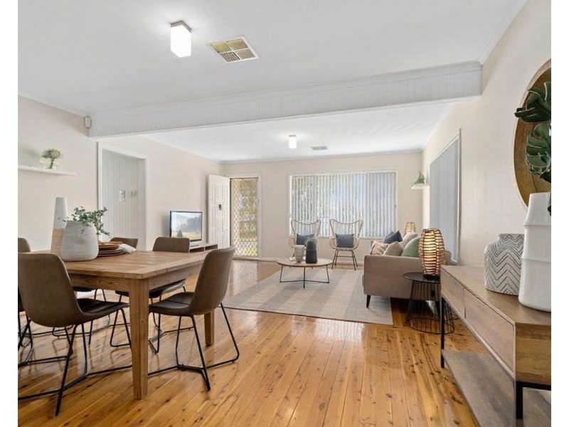 4 Sullivan Avenue, Lurnea NSW 2170
