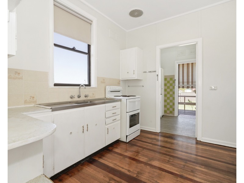 4 Floyd Place, Mount Pritchard NSW 2170
