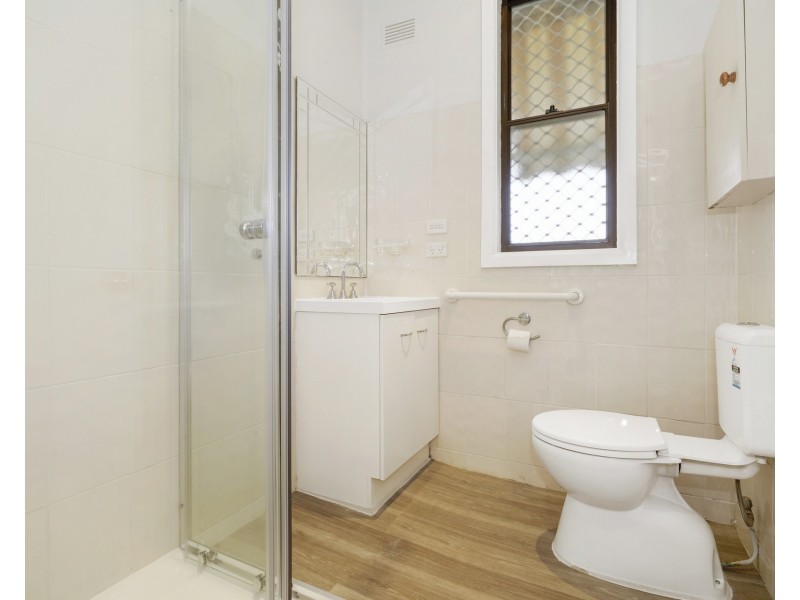 4 Floyd Place, Mount Pritchard NSW 2170