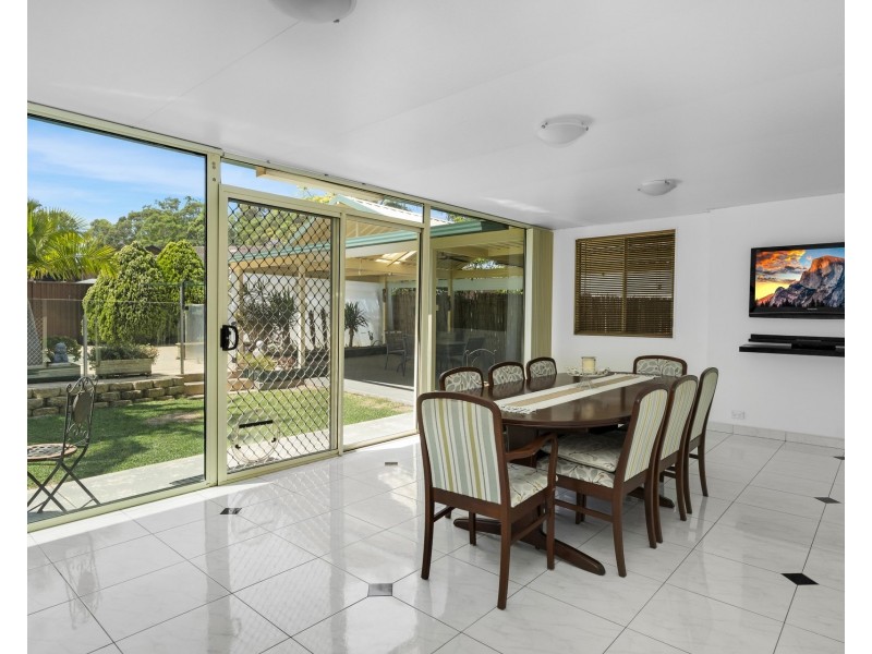 17 Hurlstone Avenue, Glenfield NSW 2167