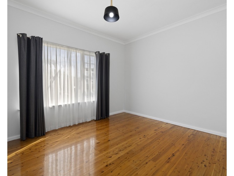 52 Fitzpatrick Crescent, Casula NSW 2170