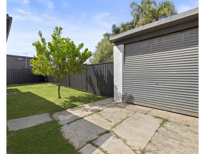 52 Fitzpatrick Crescent, Casula NSW 2170