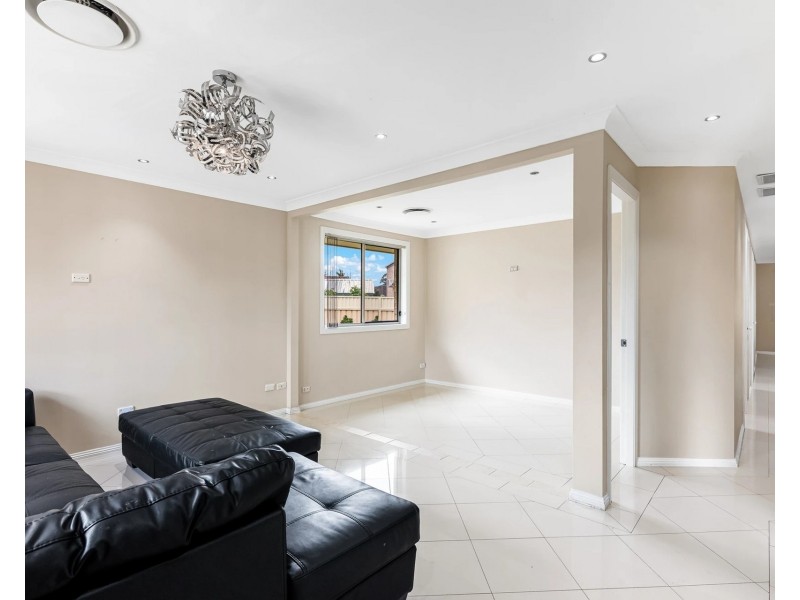 9 Tingha Close, Hinchinbrook NSW 2168