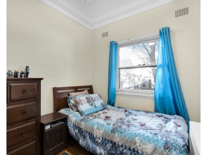 62 Moorebank Avenue, Moorebank NSW 2170