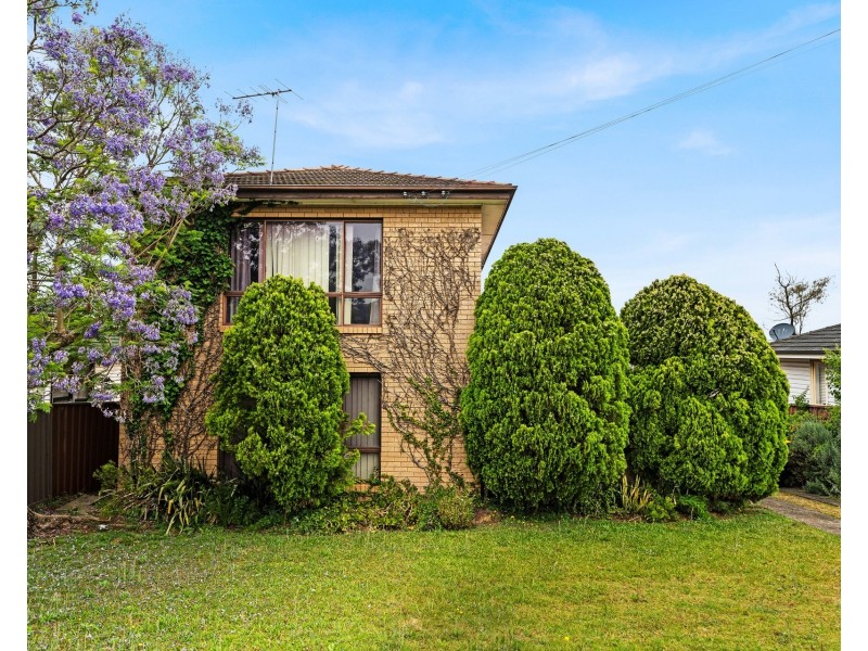 127 Gabo Crescent, Sadleir NSW 2168