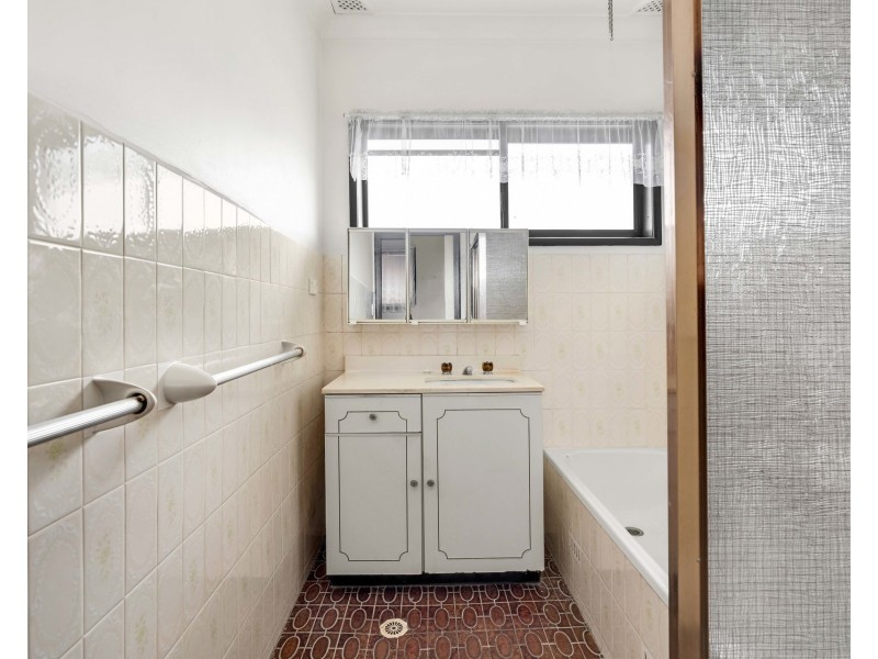 127 Gabo Crescent, Sadleir NSW 2168