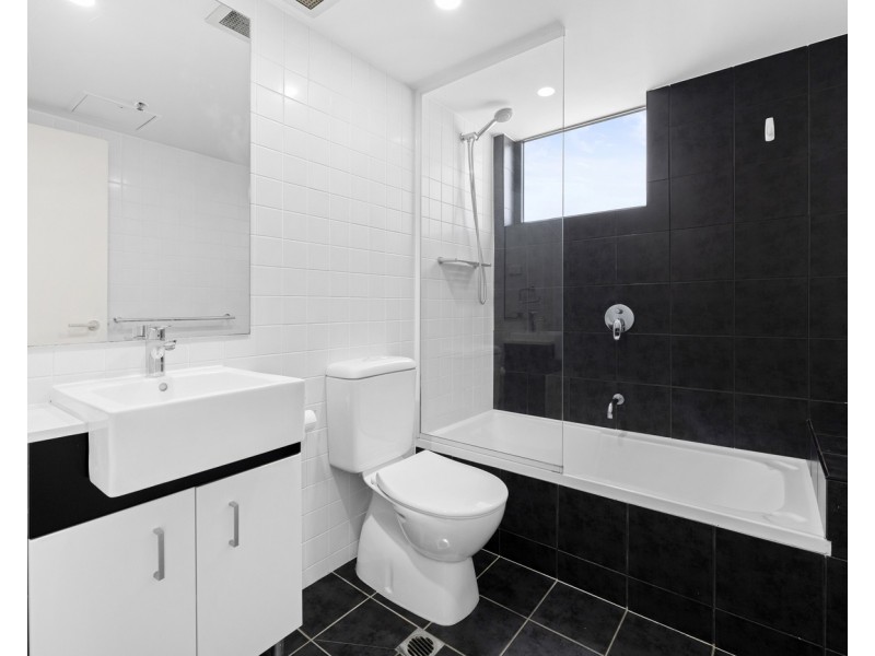 2204/140 Church Street, Parramatta NSW 2150