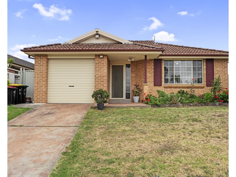 13 Osprey Avenue, Green Valley NSW 2168