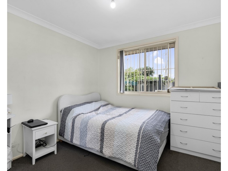13 Osprey Avenue, Green Valley NSW 2168