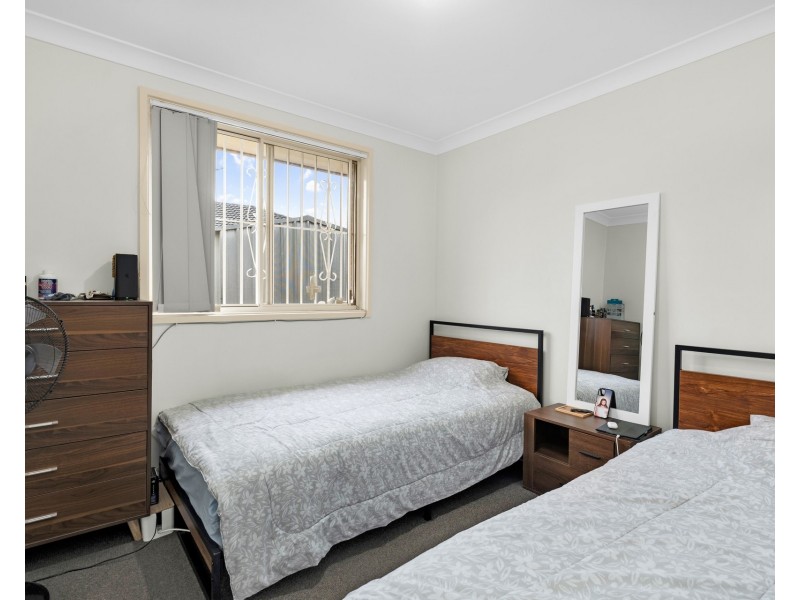 13 Osprey Avenue, Green Valley NSW 2168