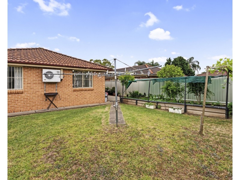 13 Osprey Avenue, Green Valley NSW 2168
