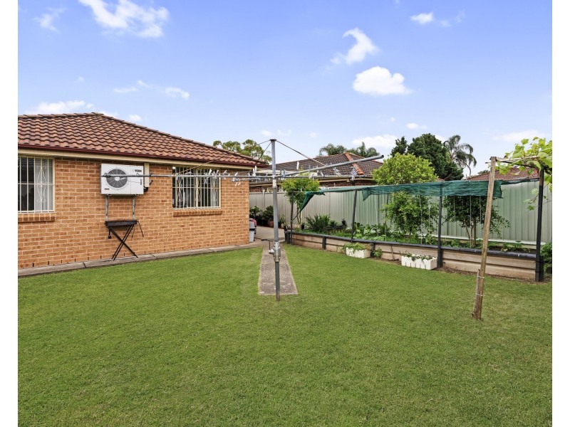 13 Osprey Avenue, Green Valley NSW 2168