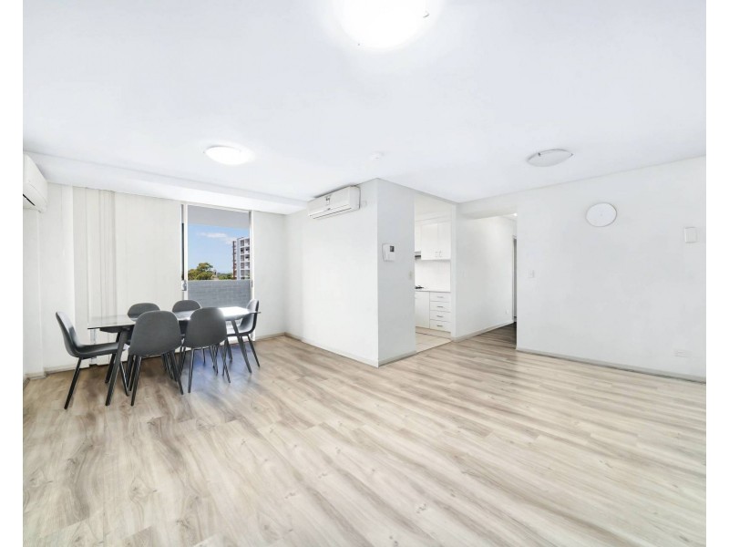 25/33-39 Lachlan Street, Liverpool NSW 2170