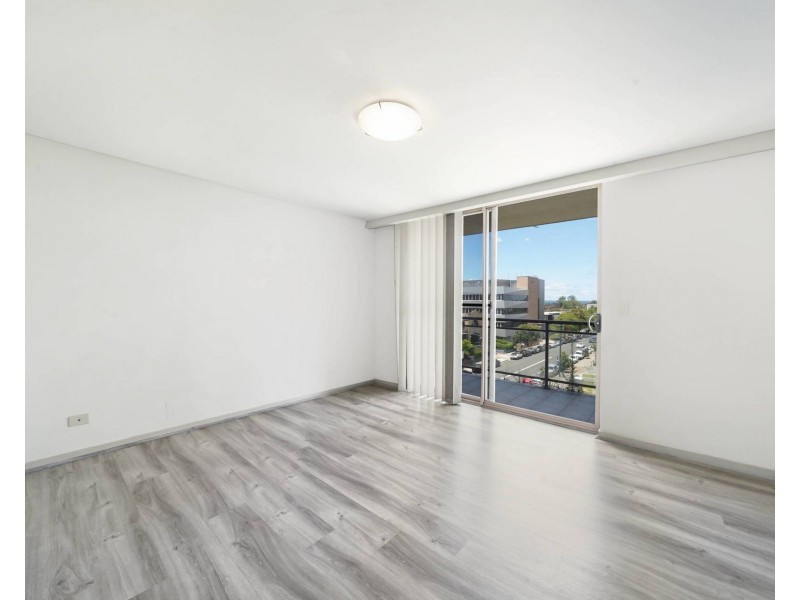 25/33-39 Lachlan Street, Liverpool NSW 2170