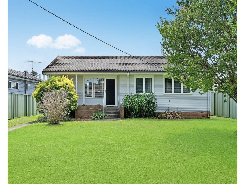 21 O’neile Crescent, Lurnea NSW 2170