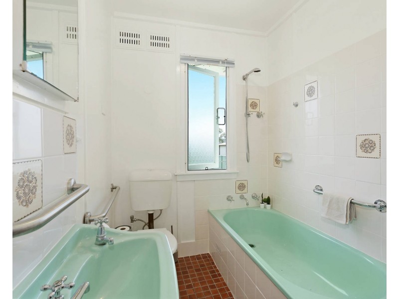 21 O’neile Crescent, Lurnea NSW 2170