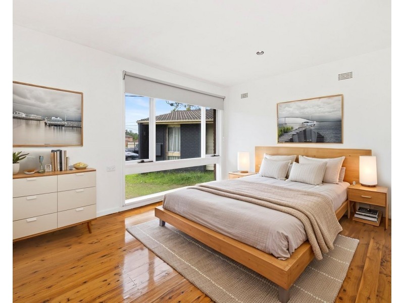 8 Rix Avenue, Hammondville NSW 2170