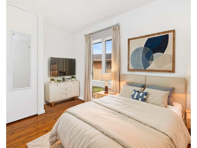 8 Rix Avenue, Hammondville NSW 2170