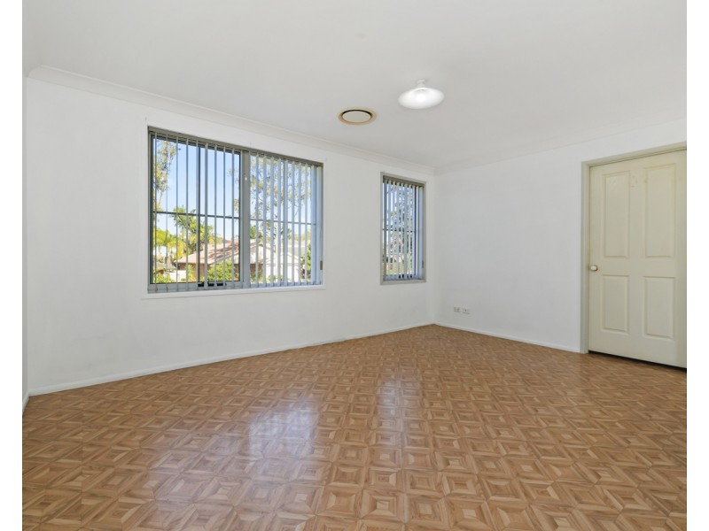 26 Gungarlin Drive, Horningsea Park NSW 2171