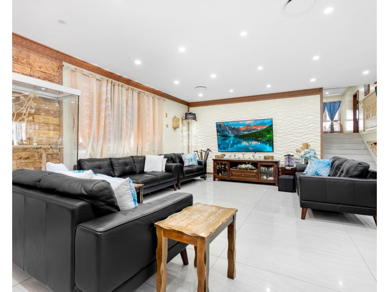 23 Roth Street, Casula NSW 2170