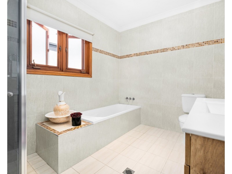 23 Roth Street, Casula NSW 2170