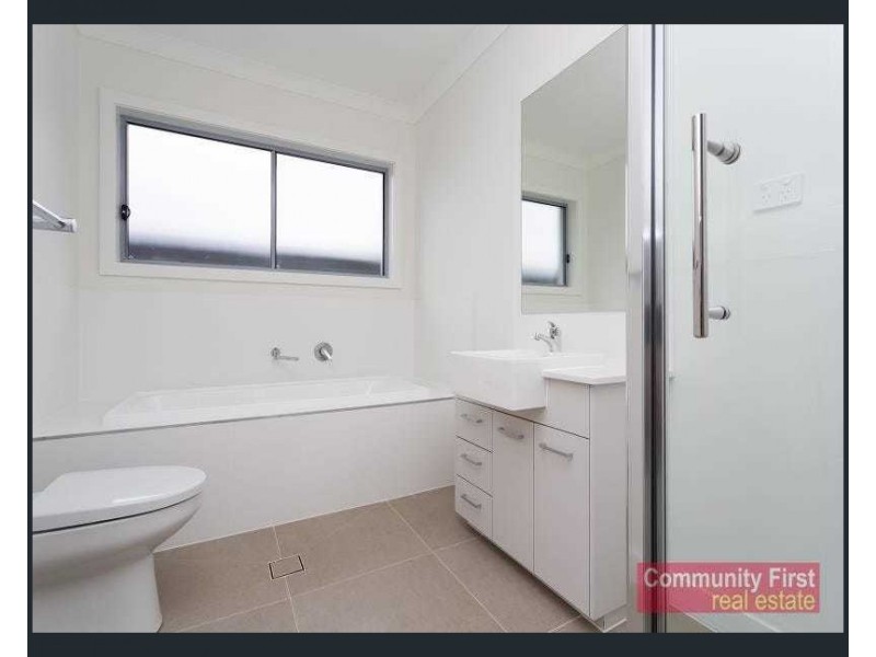 29 Allison Circuit, Oran Park NSW 2570