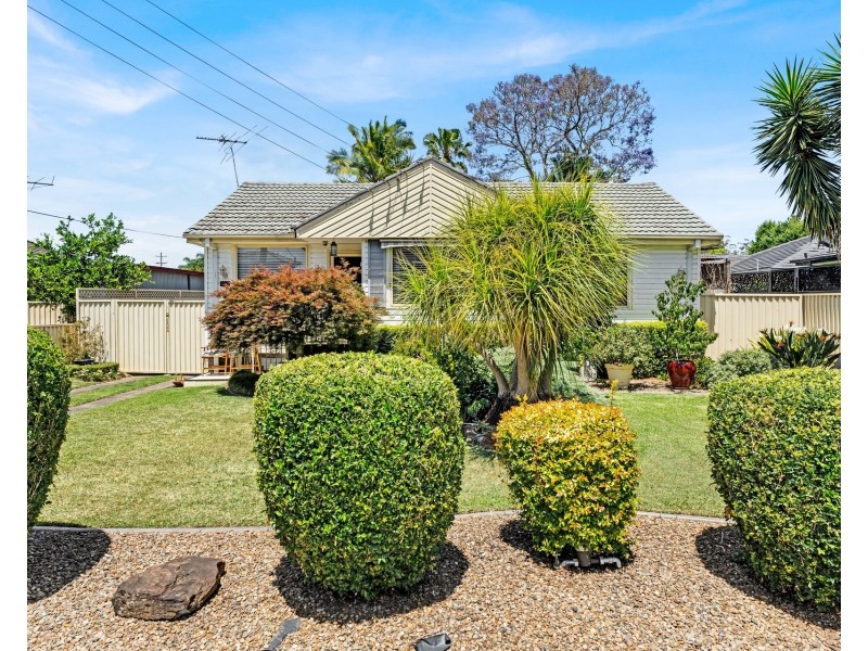 164 Graham Avenue, Lurnea NSW 2170