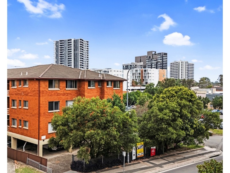 8/66 Speed Street, Liverpool NSW 2170