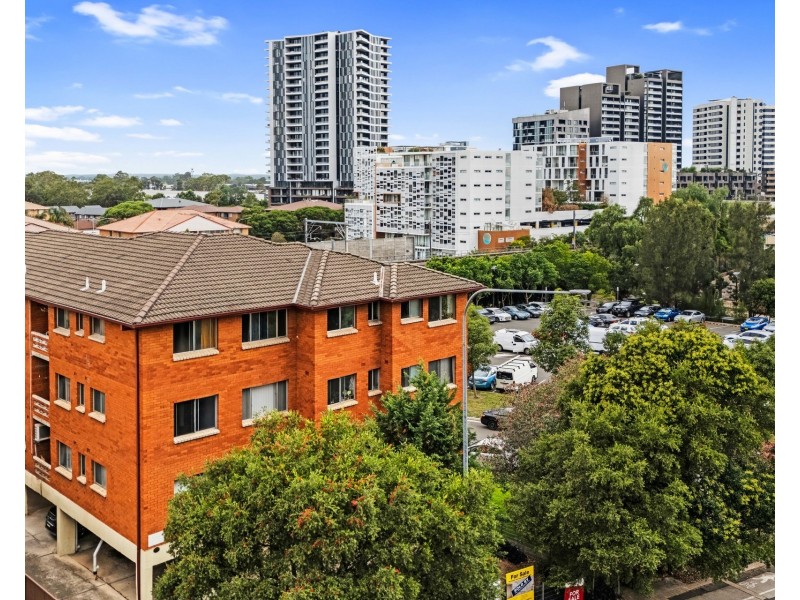 8/66 Speed Street, Liverpool NSW 2170