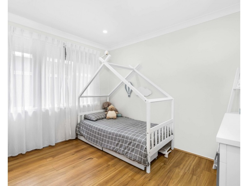 2 Fantail Place, Green Valley NSW 2168