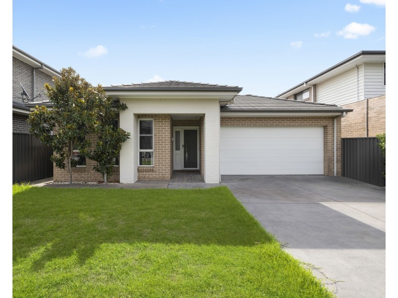 45 Rosella Circuit, Gregory Hills NSW 2557