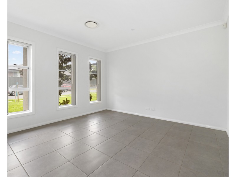 45 Rosella Circuit, Gregory Hills NSW 2557