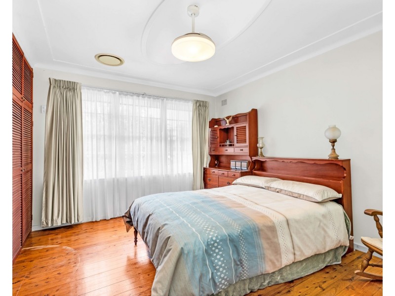 25 Exhibition Parade, Mount Pritchard NSW 2170