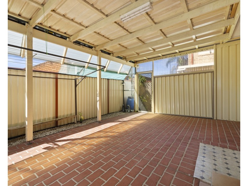 6/8 Thelma Street, Lurnea NSW 2170