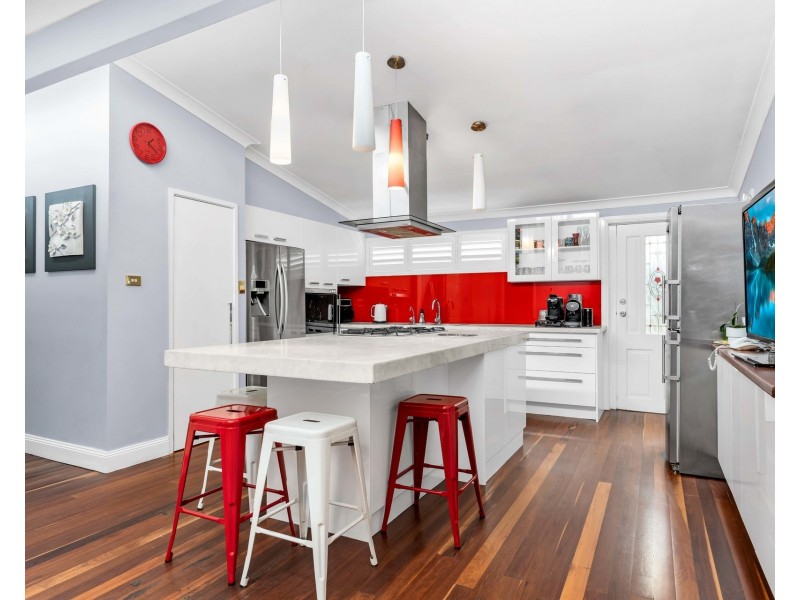 34 Amalfi Street, Lurnea NSW 2170