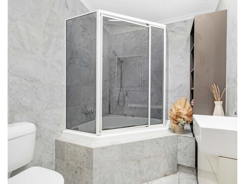 34 Amalfi Street, Lurnea NSW 2170