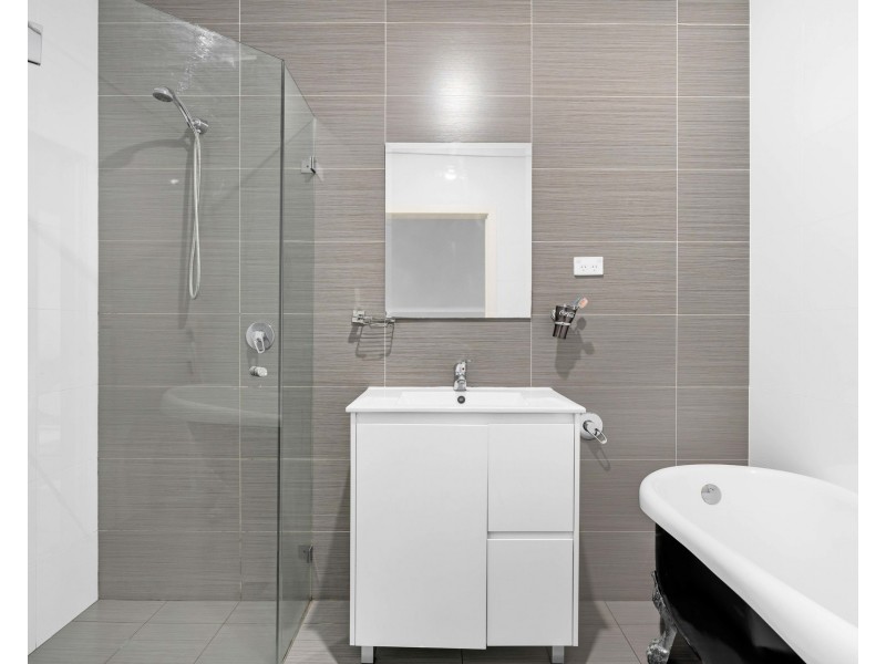 120 Gabo Crescent, Sadleir NSW 2168