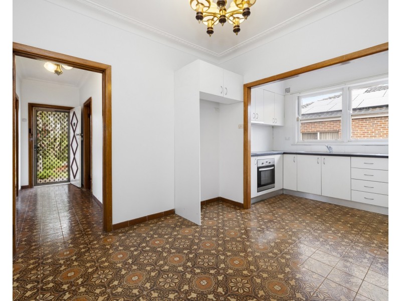 37 Grimson Crescent, Liverpool NSW 2170