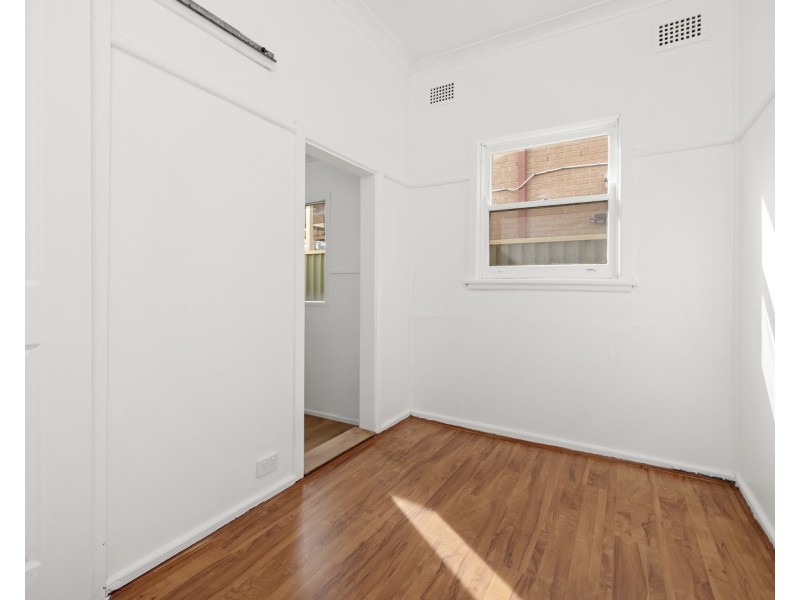 7 Dalmatia Street, Carramar NSW 2163