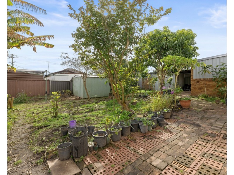 7 Dalmatia Street, Carramar NSW 2163