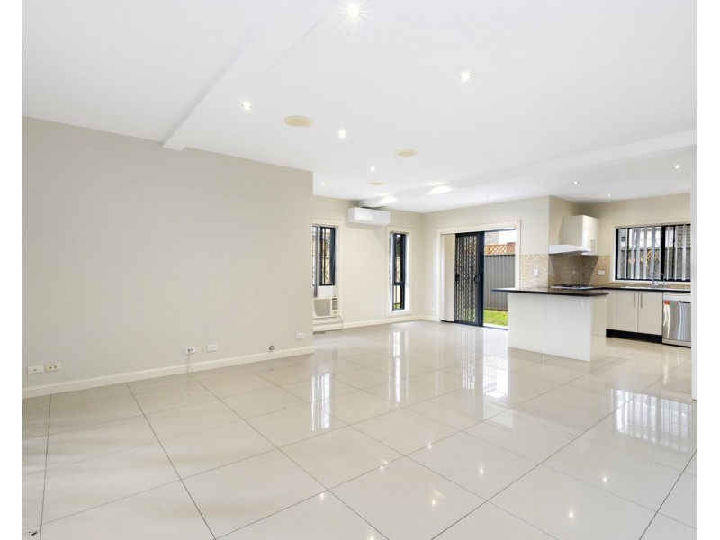 2A Canberra Avenue, Casula NSW 2170