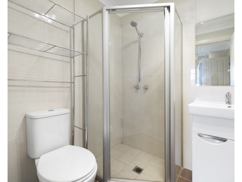 2A Canberra Avenue, Casula NSW 2170