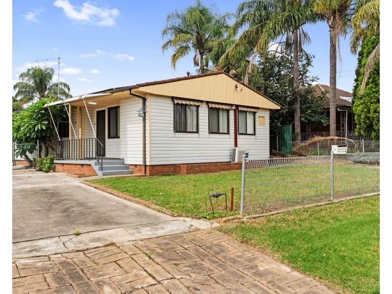 14 Barham Street, Heckenberg NSW 2168