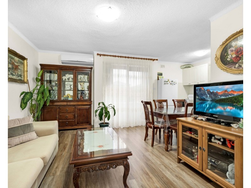 14/4 Forbes Street, Warwick Farm NSW 2170