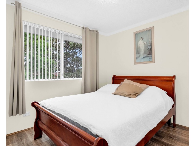 14/4 Forbes Street, Warwick Farm NSW 2170
