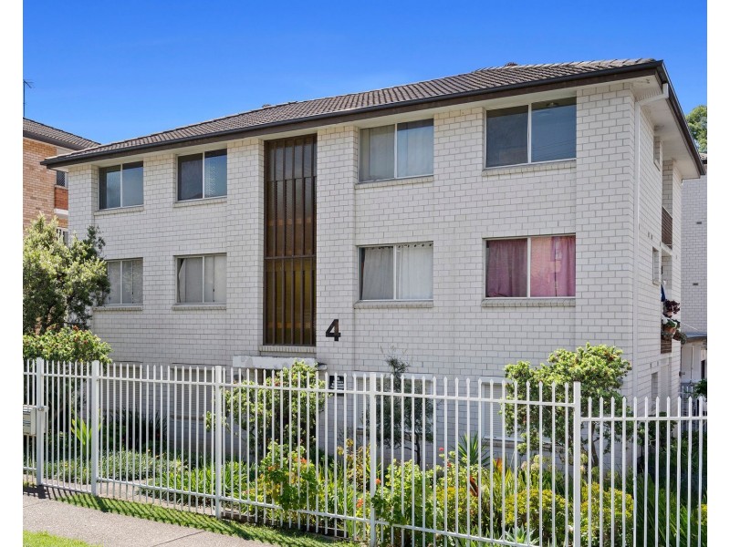 14/4 Forbes Street, Warwick Farm NSW 2170