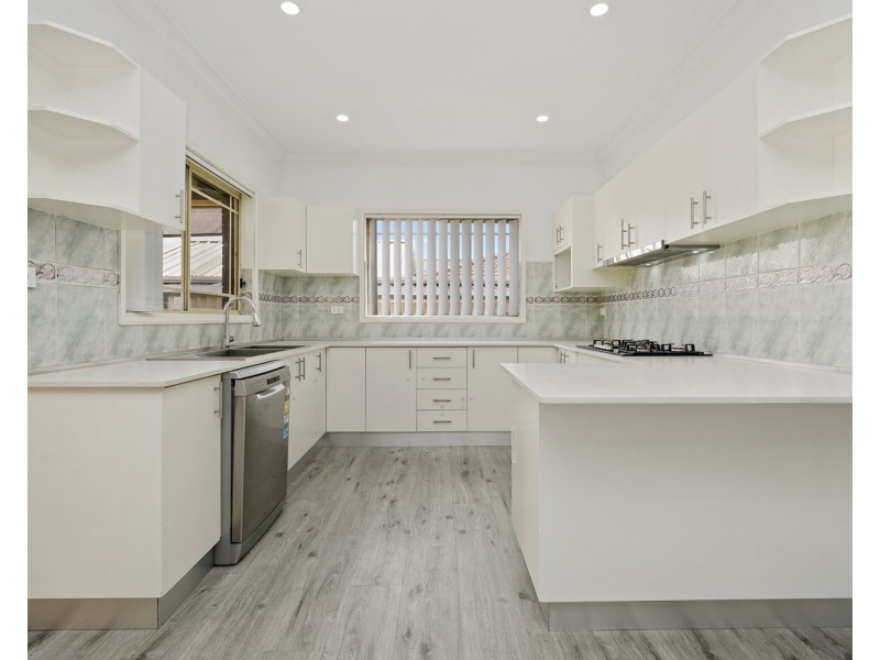 5 Aspen Close, Prestons NSW 2170