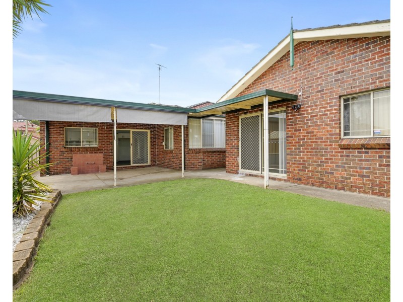 5 Aspen Close, Prestons NSW 2170