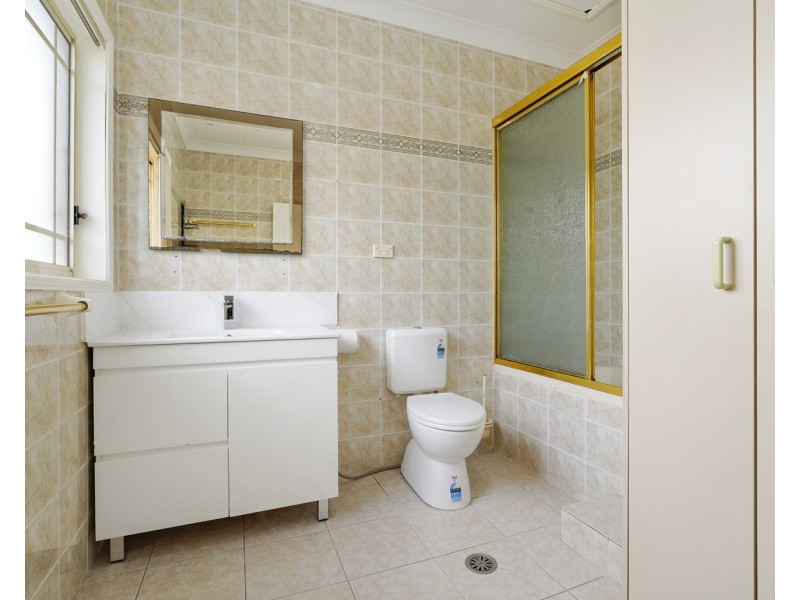 5 Aspen Close, Prestons NSW 2170