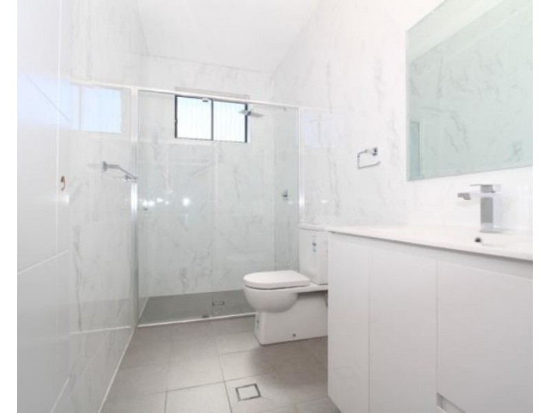 5/4 Mayberry Crescent, Liverpool NSW 2170